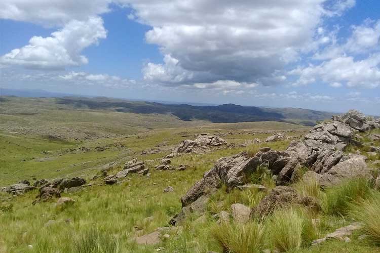 Uitzicht over de bergen rondom Corodoba op een paardrijvakantie in Argentinië.